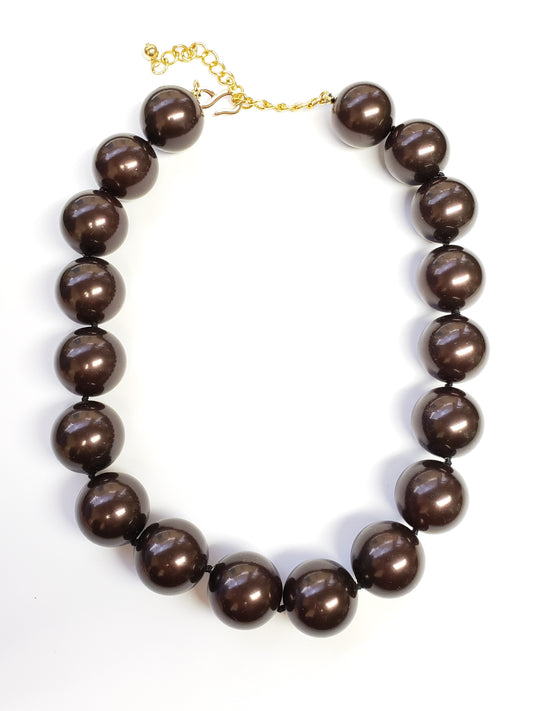 Brown pearl necklace