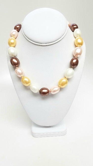 18" multi color pearl S hook necklace