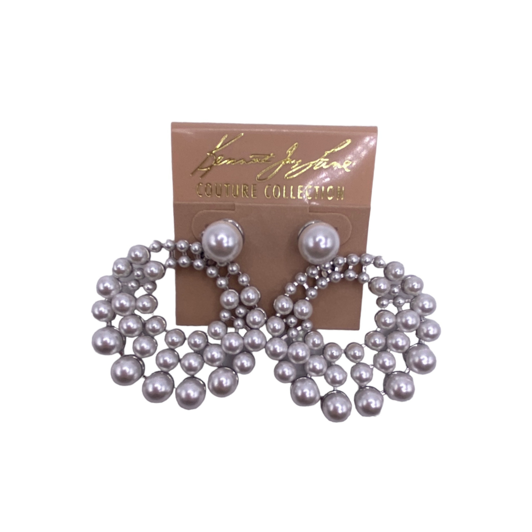 2.25x1.75" Silver-white Pearls (3,4,6,8mm) Circle Cluster Drop Earring w-10mm Pearl Post Top